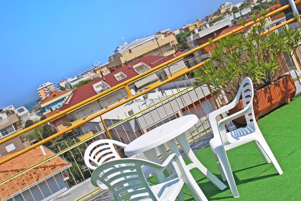 Hotel Royal Misano Adriatico Luaran gambar